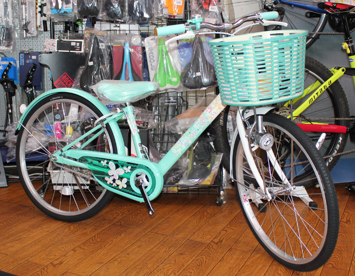 ブリジストン製の女の子用自転車エコパルが入荷いたしました。 ブリジストン製の女の子用自転車エコパルが入荷いたしました。