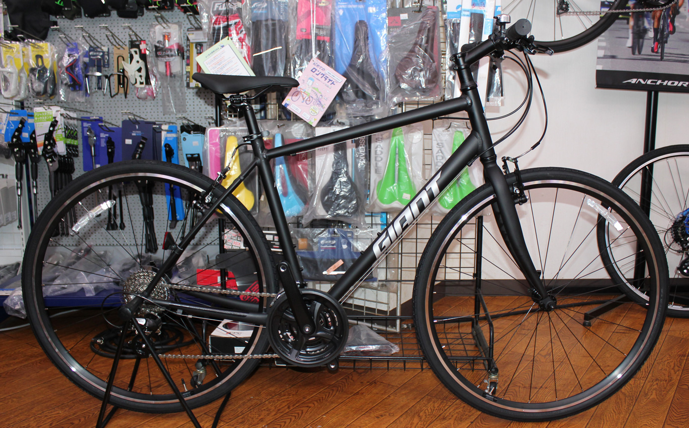 GIANTのクロスバイク<br>ESCAPE R3 が入荷いたしました！