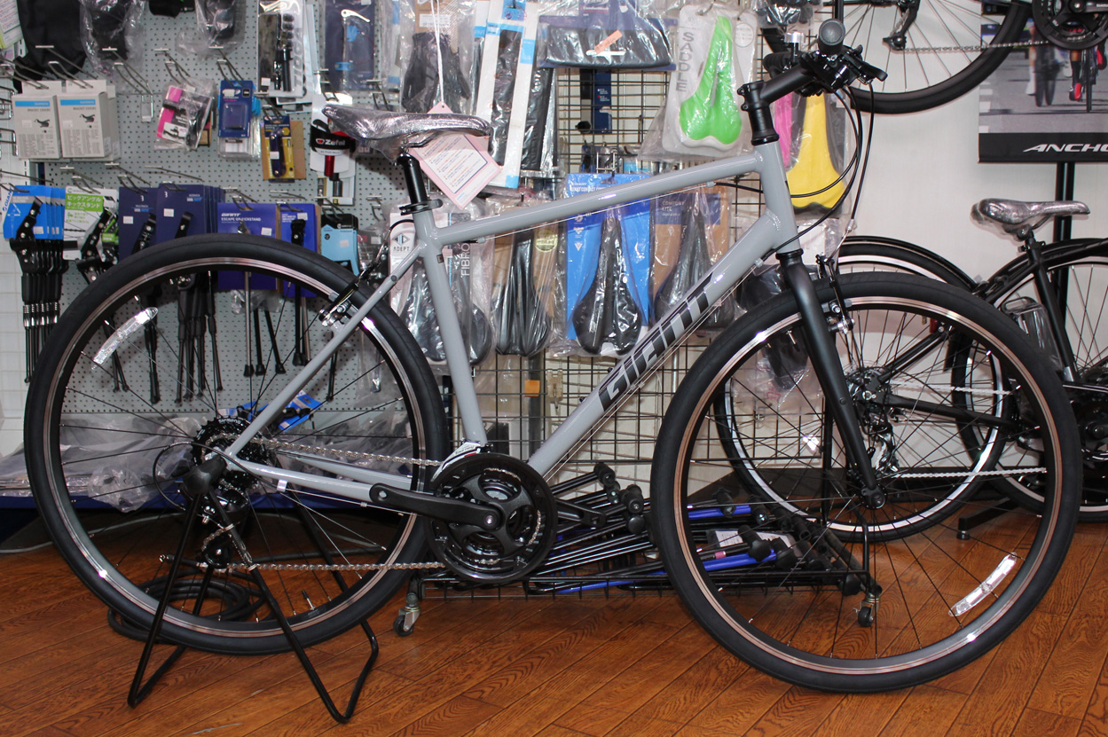 GIANTのNEWクロスバイク<br>ESCAPE X3が入荷いたしました。