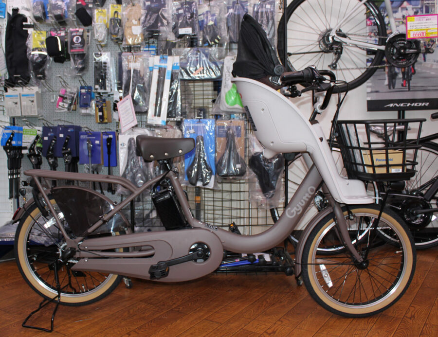 パナソニックの3人乗り対応電動自転車<br>「ギュットクルームF・DX」