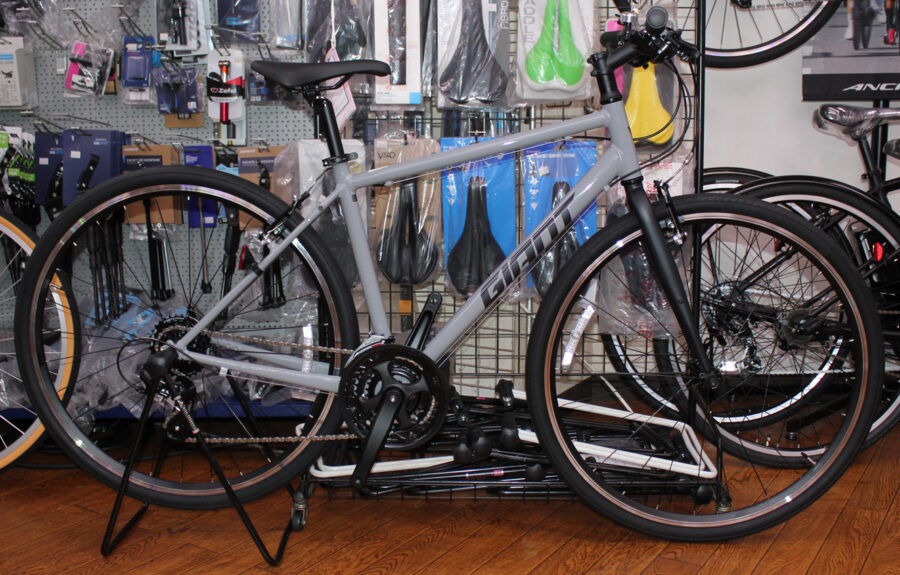 GIANTのNEWクロスバイク<br>「ESCAPE X3」が入荷しました。